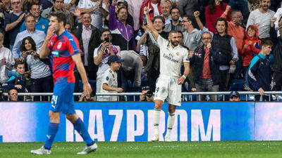 2-1. El Real Madrid deja muchas dudas en su victoria ante el Plzen