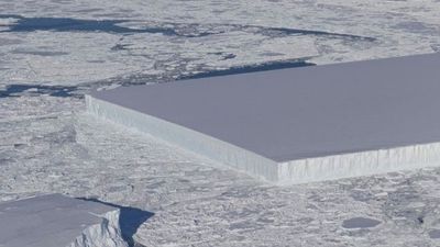 La Nasa descubre un espectacular iceberg rectangular en la Antártida