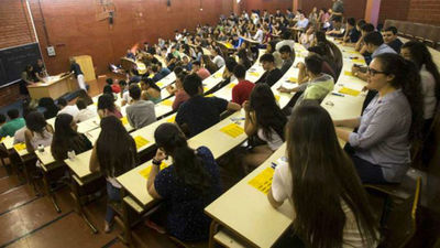 Claves para acceder a las oposiciones en la UNED para 84 plazas de auxiliares administrativos