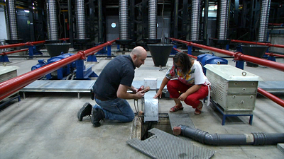 Un gran pozo bajo las  entrañas del Teatro Real