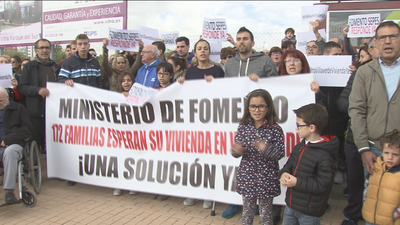 Las 172 familias de Villaverde, pendientes de su nueva vivienda