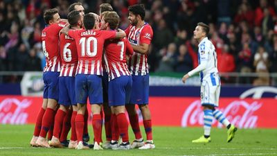 2-0. El Atlético descarta la crisis y se aúpa al liderato