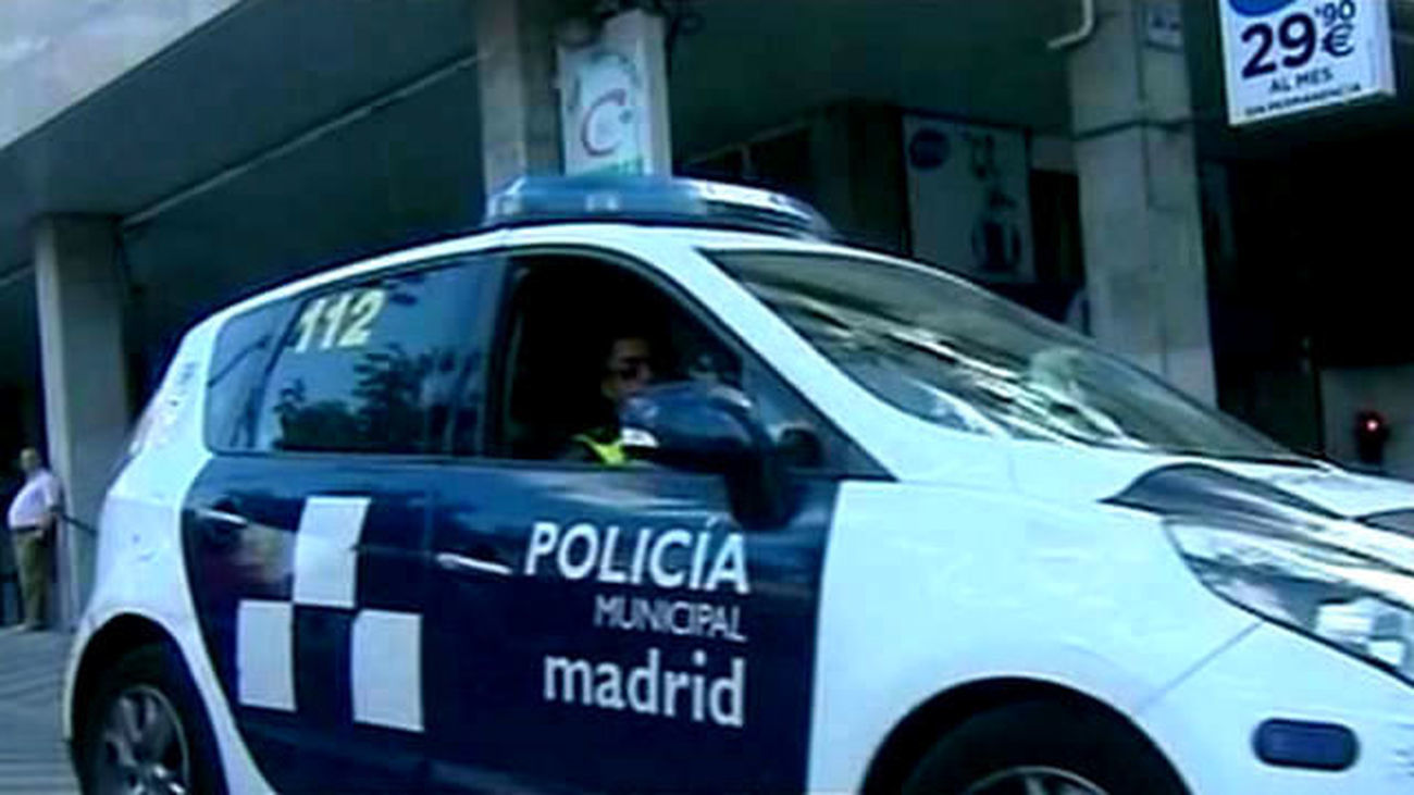 Detienen a un hombre por golpear a su pareja en Carabanchel