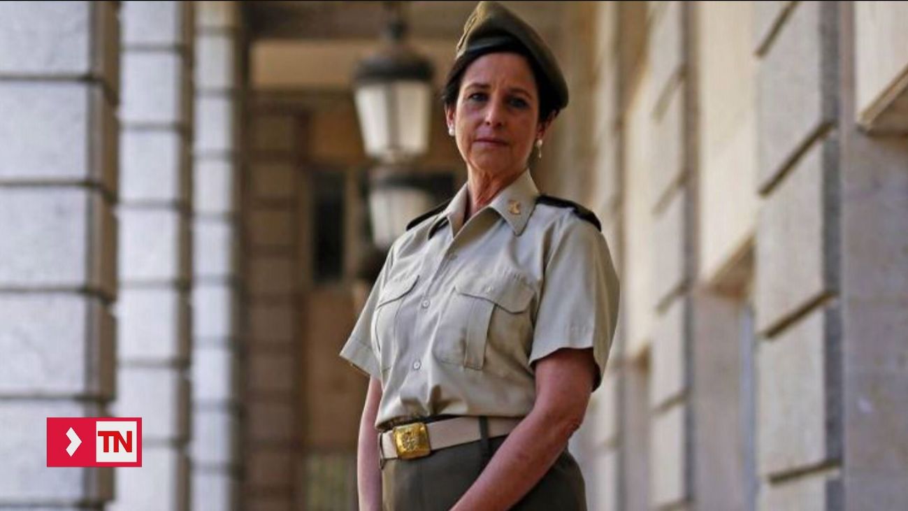 Defensa convoca por primera vez a una mujer al curso de ascenso a general