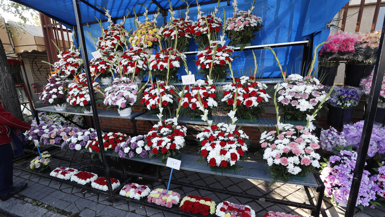 El crisantemo, el clavel y el gladiolo, las flores más demandadas