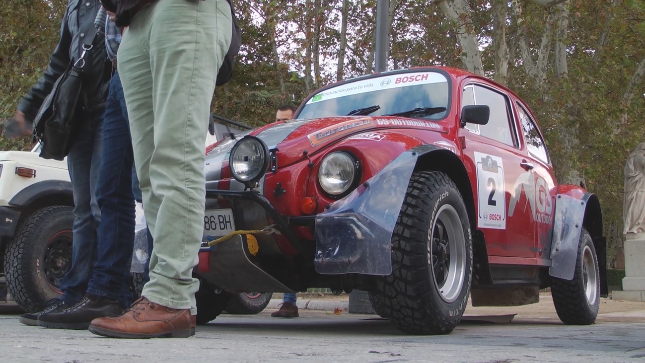 150 clásicos recorren Madrid en el V Spain Classic Raid