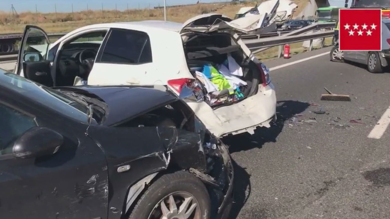 Un choque múltiple en Parla con 5 vehículos deja cuatro menores heridos leves