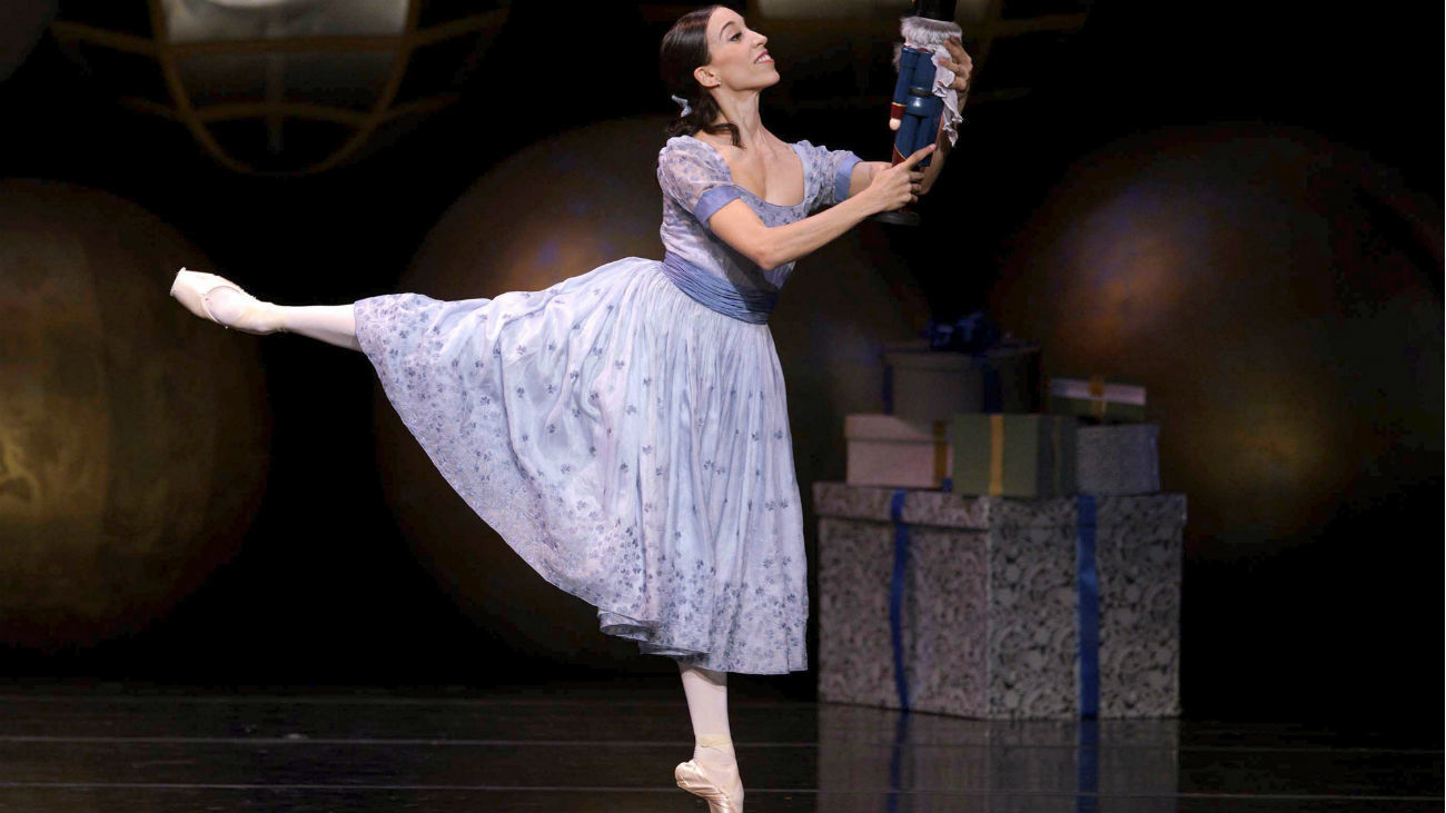 Fotografía facilitada por el Teatro Real, de un momento de la obra "El Cascanueces"