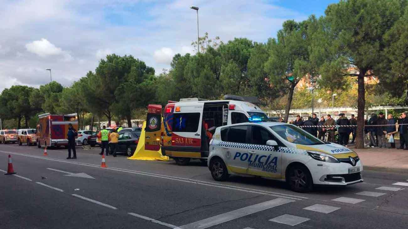 Un chico de 14 años muy grave tras ser atropellado en Entrevías