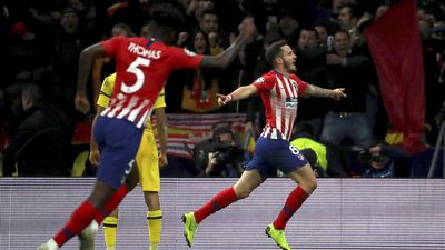 Gol de Saúl al Borussia Dortmund (1-0)