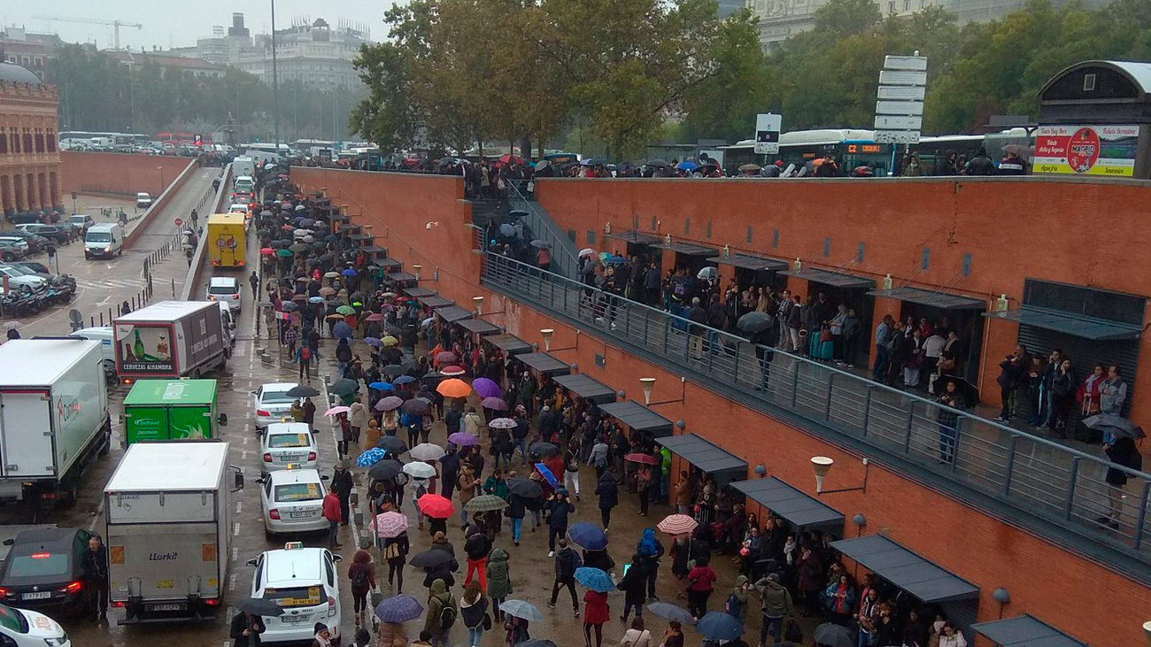 Una falsa alarma siembra el pánico en Atocha y Sants