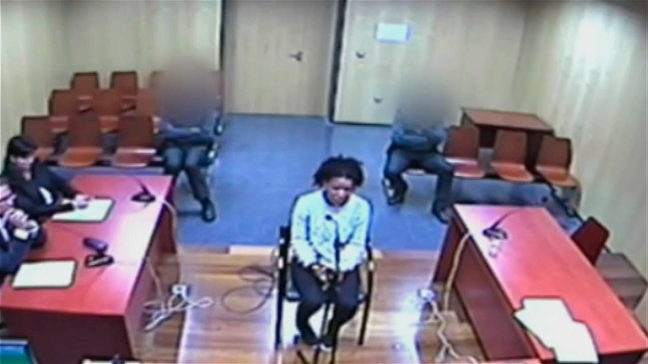 Ana Julia, antes de ser detenida: “¿No quieren un pez? Les voy a hacer un pez… por mis cojones.”