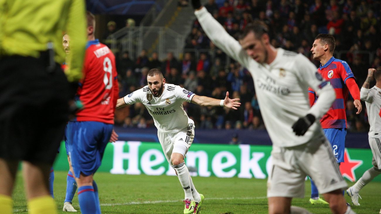 Goles de Benzema y Bale al Viktoria Plzen