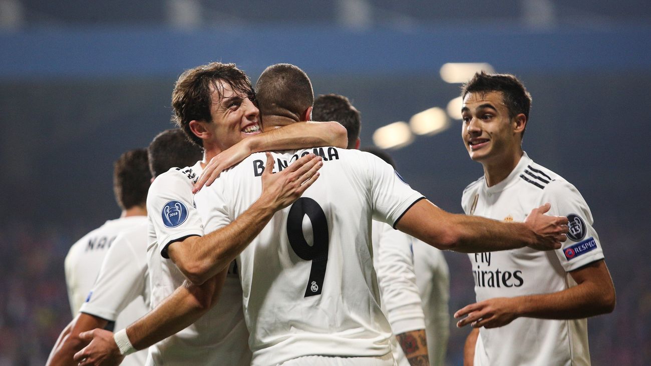 Goles de Benzema y Casemiro al Viktoria Plzen