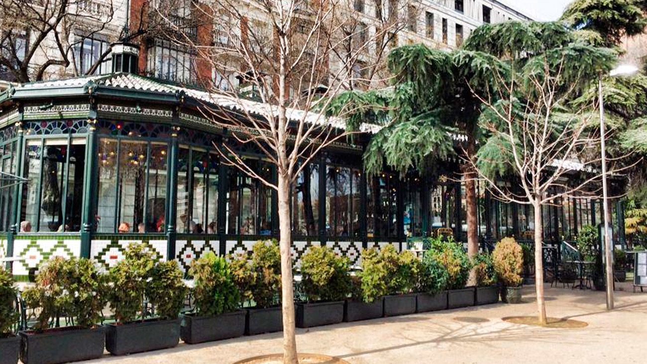 El futuro de la emblemática terraza del Espejo, en el aire