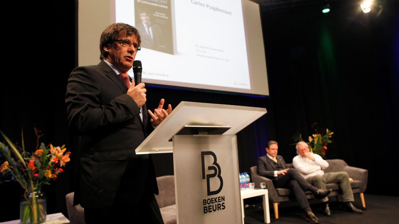 Puigdemont se ofrece a Junqueras como número dos en una lista unitaria