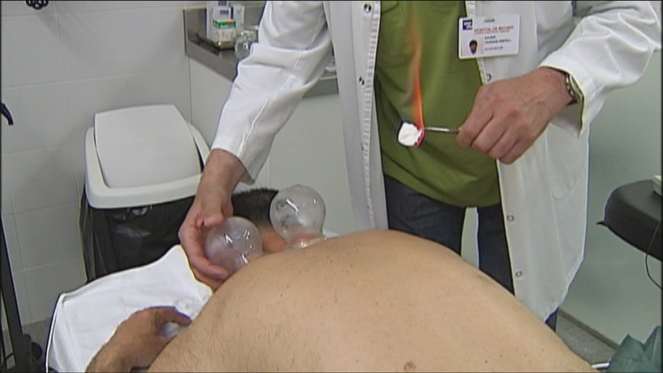 El gobierno tiene un plan para eliminar las 'pseudoterapias'  de centros sanitarios y universidades