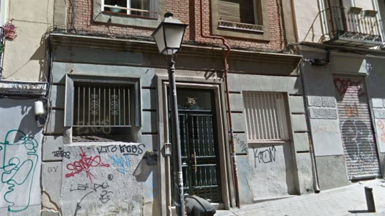 Dos detenidos durante la clausura y precinto del 'narcopiso' de la calle Tesoro