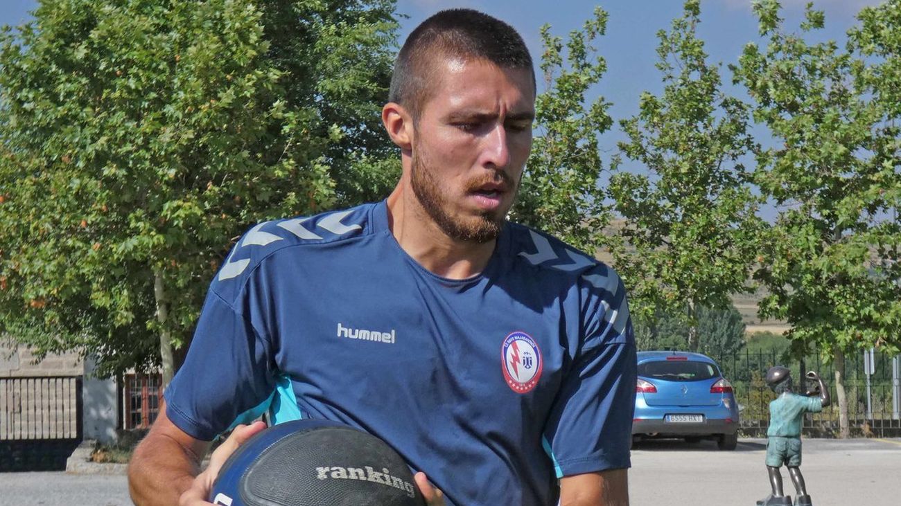 David Andújar: "Debutar en segunda con el Rayo Majadahonda ha sido un sueño".