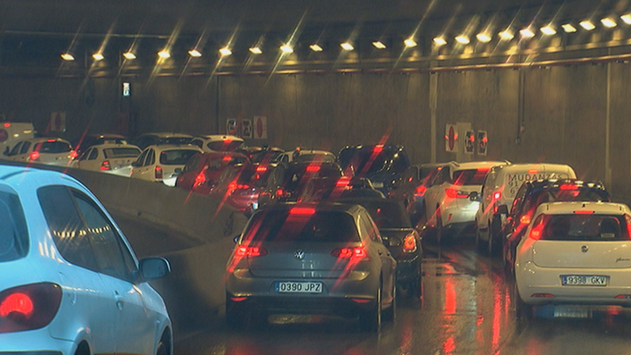 Cortes de carriles en varios  túneles de Madrid por filtraciones de agua