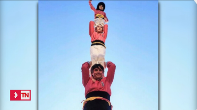 Puigdemont, 'casteller' en Waterloo