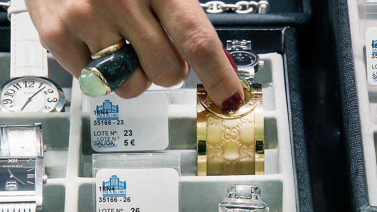 1.500 objetos perdidos buscan dueño en la subasta del Ayuntamiento de Madrid