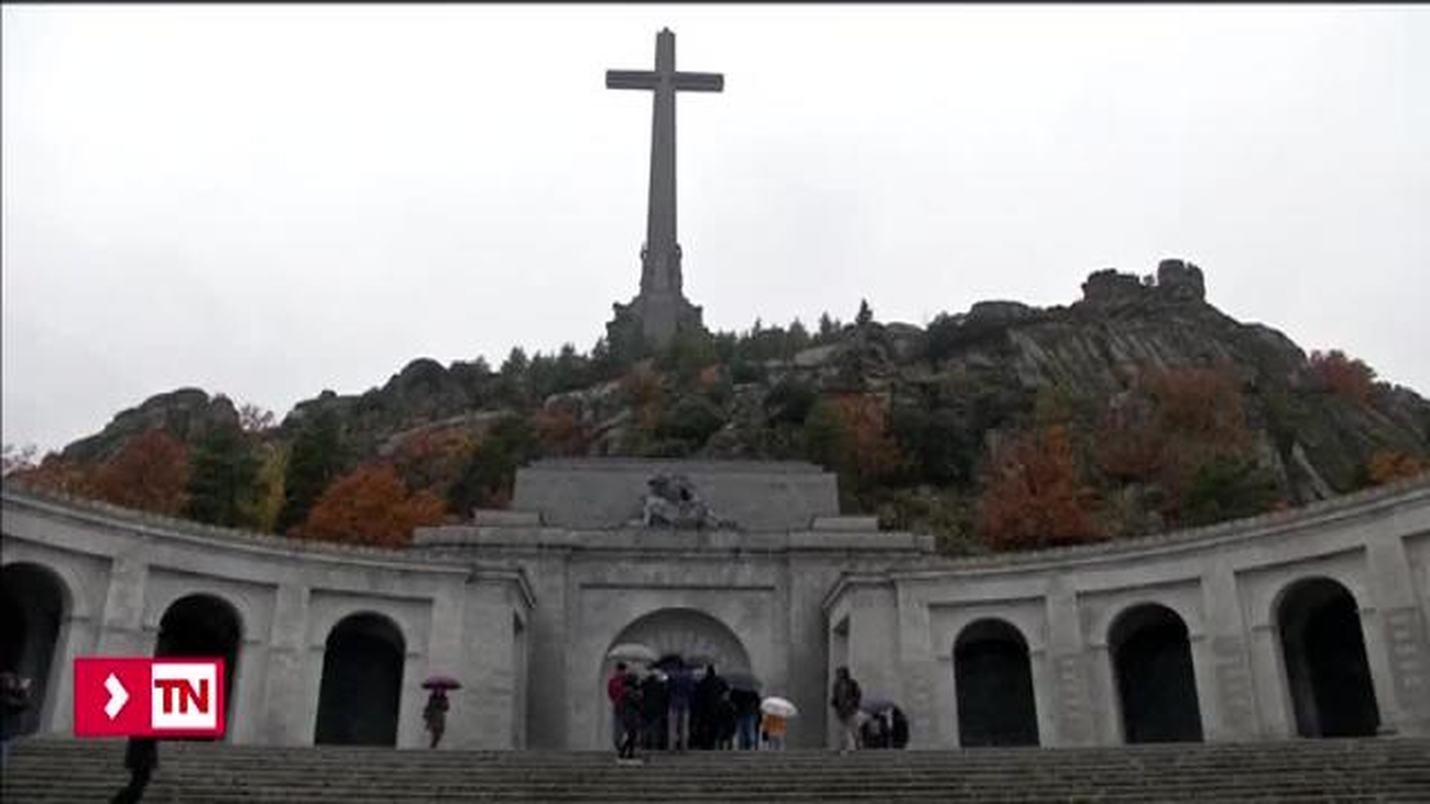Un 20-N en medio de la polémica por la exhumación de Franco