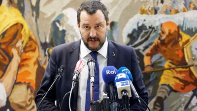 Salvini sobre el rechazo a los Presupuestos: "También espero carta de papa Noel"