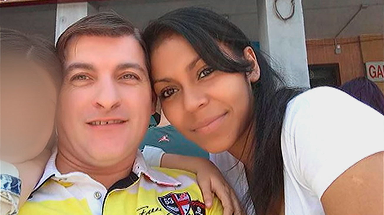 El taxista que llevó al 'rey del cachopo': "La maleta pesaba, pero no noté ningún olor"