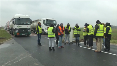 Los transportistas piden a los gobiernos que actúen ante el caos en las carreteras francesas