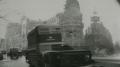 La Gran Vía se mira al espejo