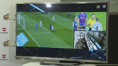 Lo que no se vio ni  escuchó en el VAR  del Barça-Madrid