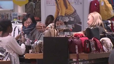 La locura de las compras del ‘Black Friday’ se adelanta un día