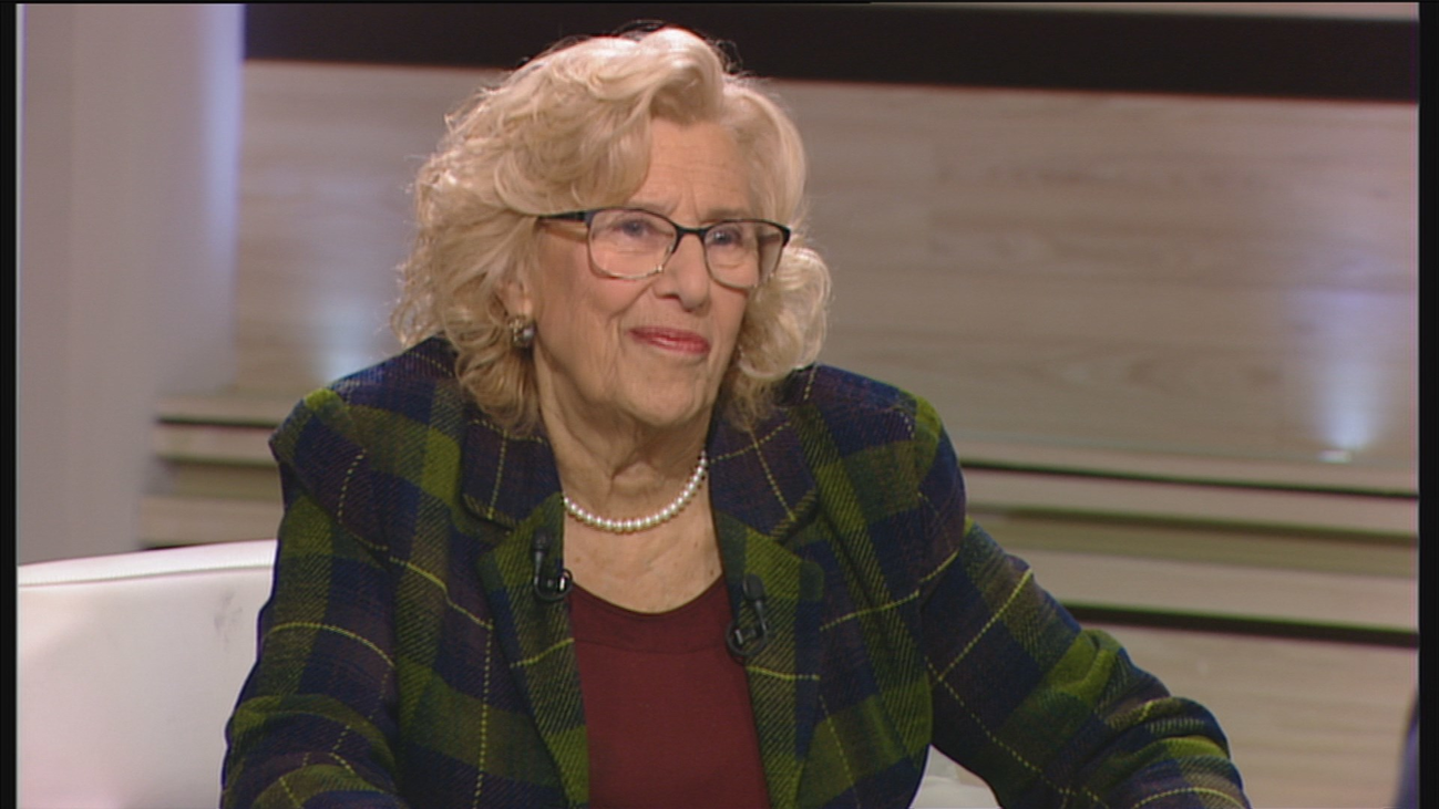 La oposición exige que Carmena se quede donde la pongan los madrileños