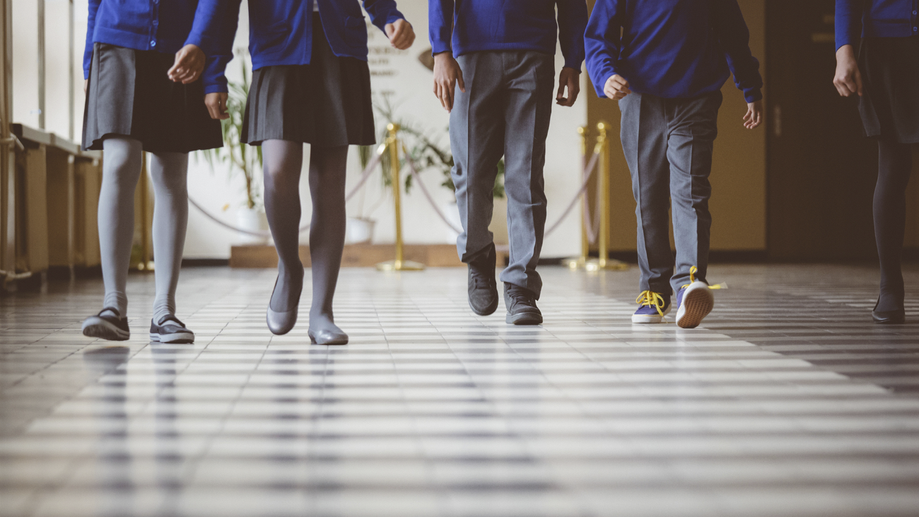 ¿Falda o pantalón en el colegio?