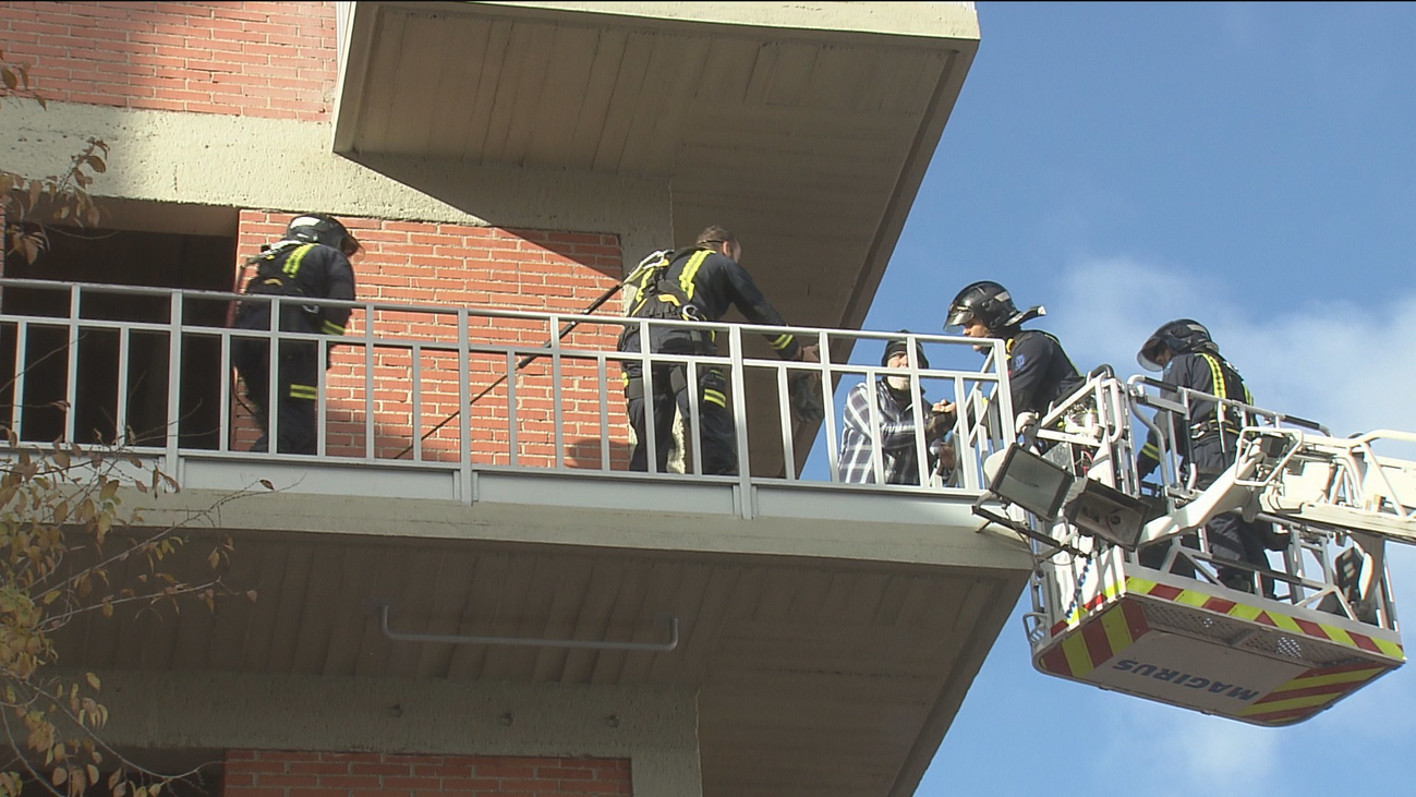 Los bomberos madrileños reciben formación para actuar frente a tentativas de suicidio