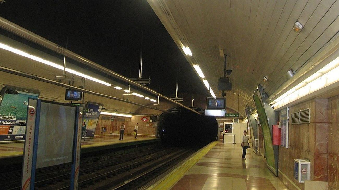 Estación Metropolitano en la línea 6