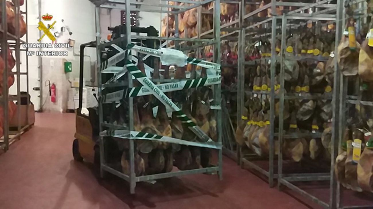 Desmantelan una organización que vendía paletas de cebo ibéricas falsificadas