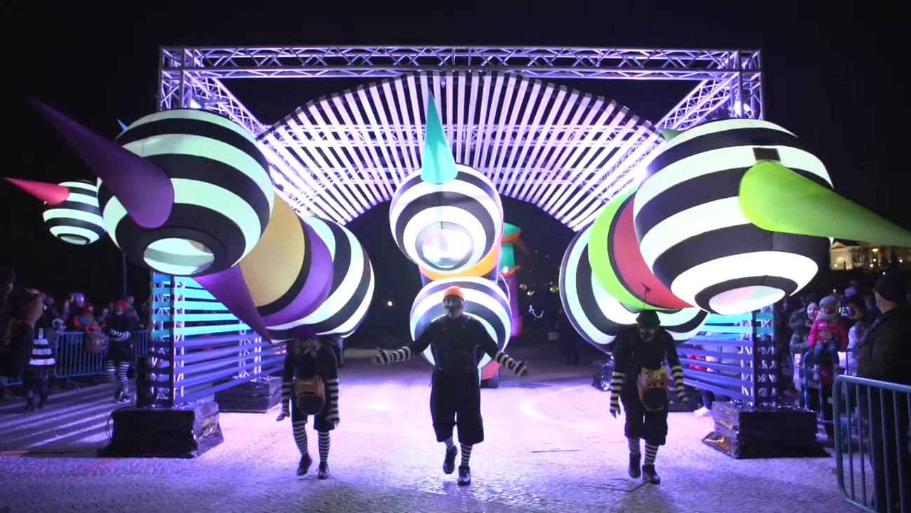 Pasacalles navideño en Madrid Río