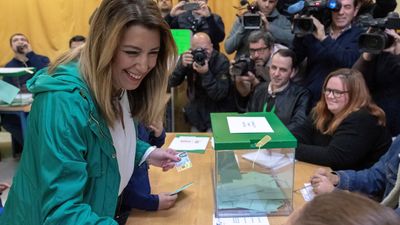 VOX aparta a los dos apoderados que "han increpado" a Susana Díaz