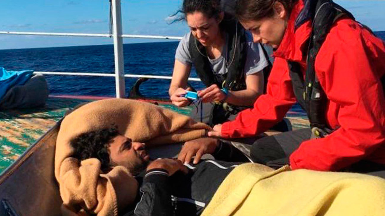 El Gobierno anuncia que el pesquero español llevará a Malta a los 11 migrantes rescatados