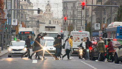 El tráfico desciende en Gran Vía y sube en la M-30 con Madrid Central