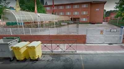 Un hombre roba un coche con dos niños dentro en Collado Villalba