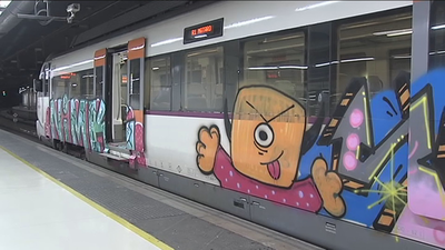 Renfe sortea viajes a quienes encuentren un tren de Cercanías en Cataluña sin pintadas