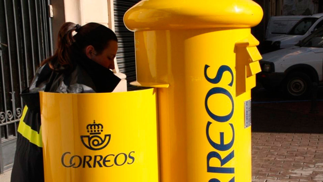 Correos propone a los sindicatos crear más de 6.500 puestos de trabajo