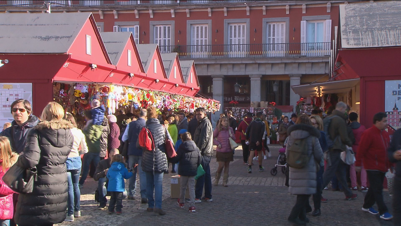 Mercadillo de la Plaza Mayor, también solidario