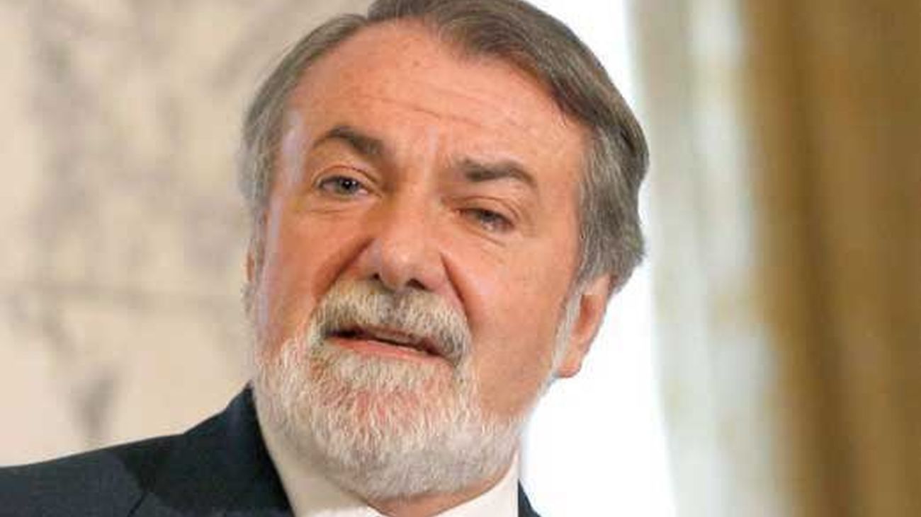 Mayor Oreja: "En España hay una crisis de de la sociedad"