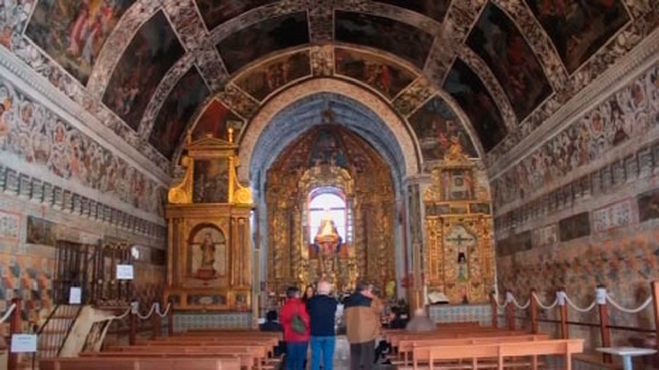 La ermita de la Virgen del Ara, una ‘Capilla Sixtina’ en el olivar extremeño