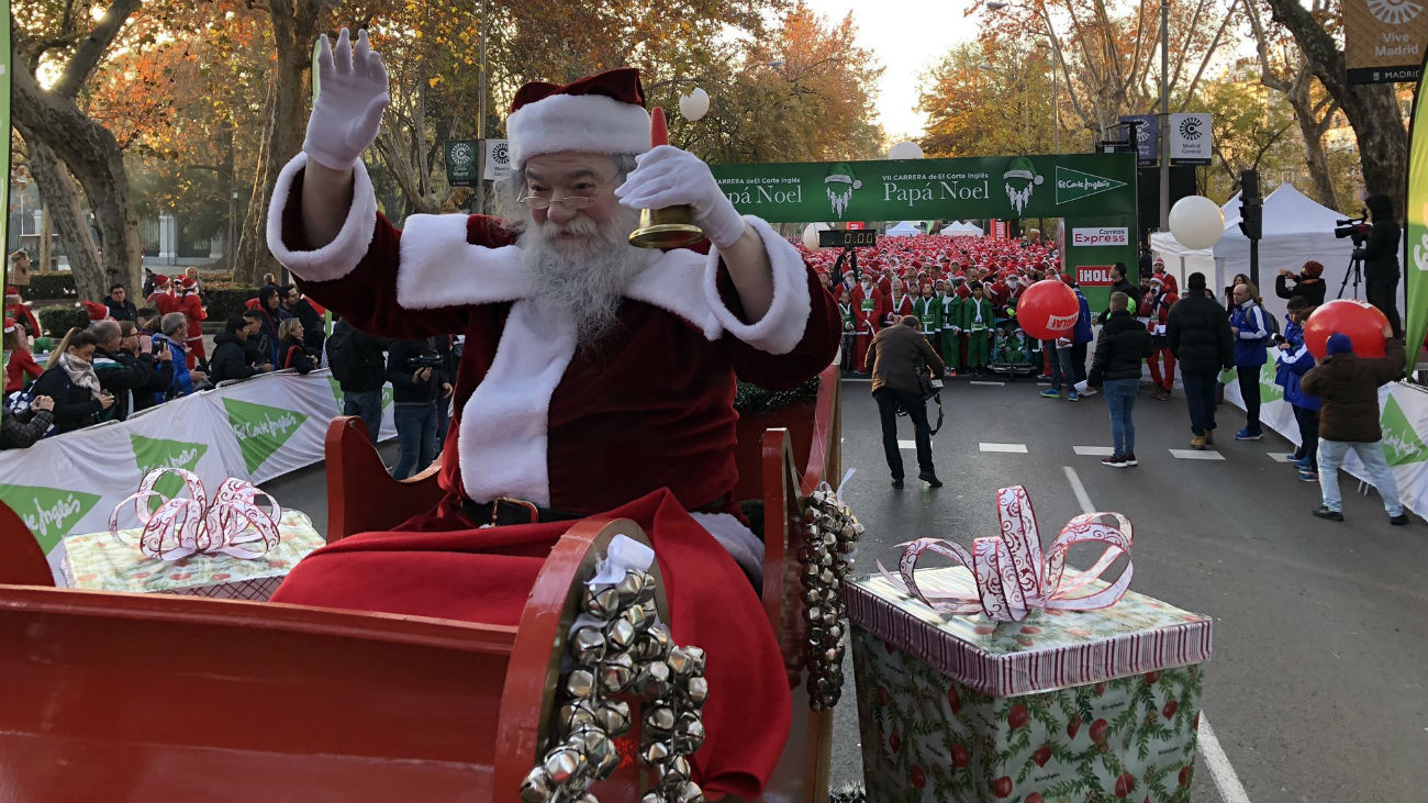 Papás Noel a la carrera