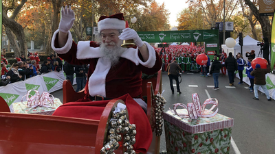 Papás Noel a la carrera